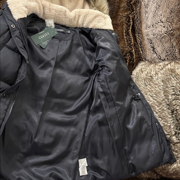Women’s M Lauren Ralph Lauren Designer Black Puffer Jacket with Faux Fur - Picture 15 of 17